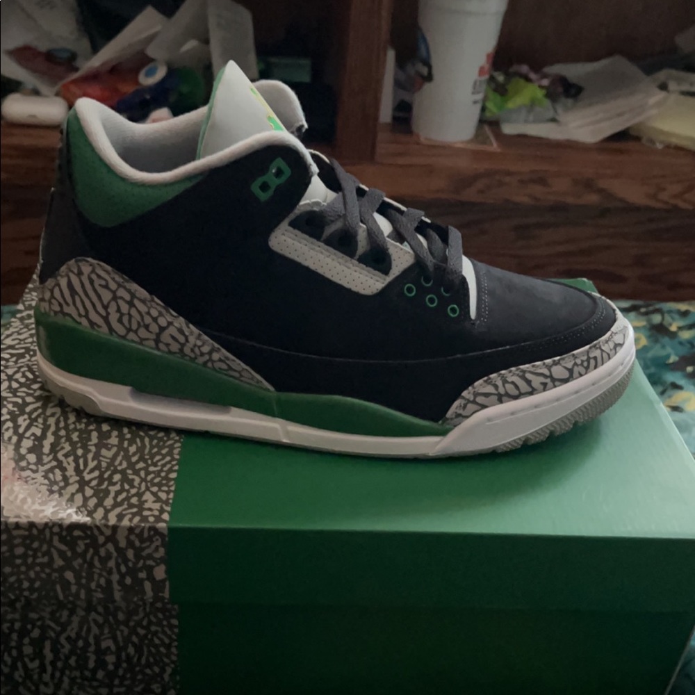 Jordan 3 Pine green